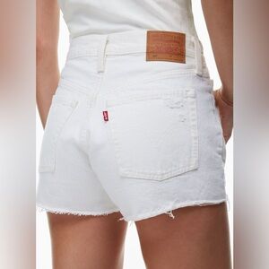 NWT - Aritzia Levi's 501 Original Short Size 27 - Everything’s Fine White Denim